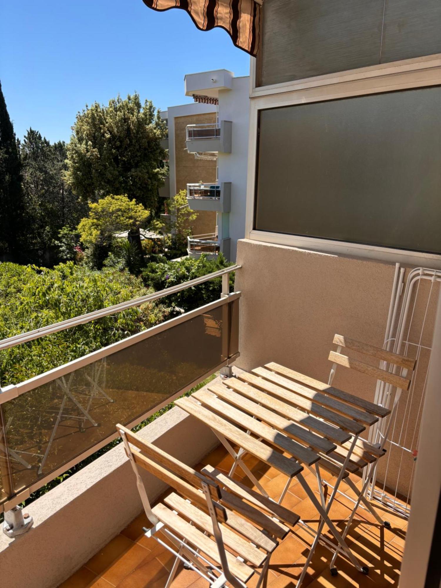 Apartament Beau Studio 300 M De La Plage Avec Parking La Ciotat Zewnętrze zdjęcie