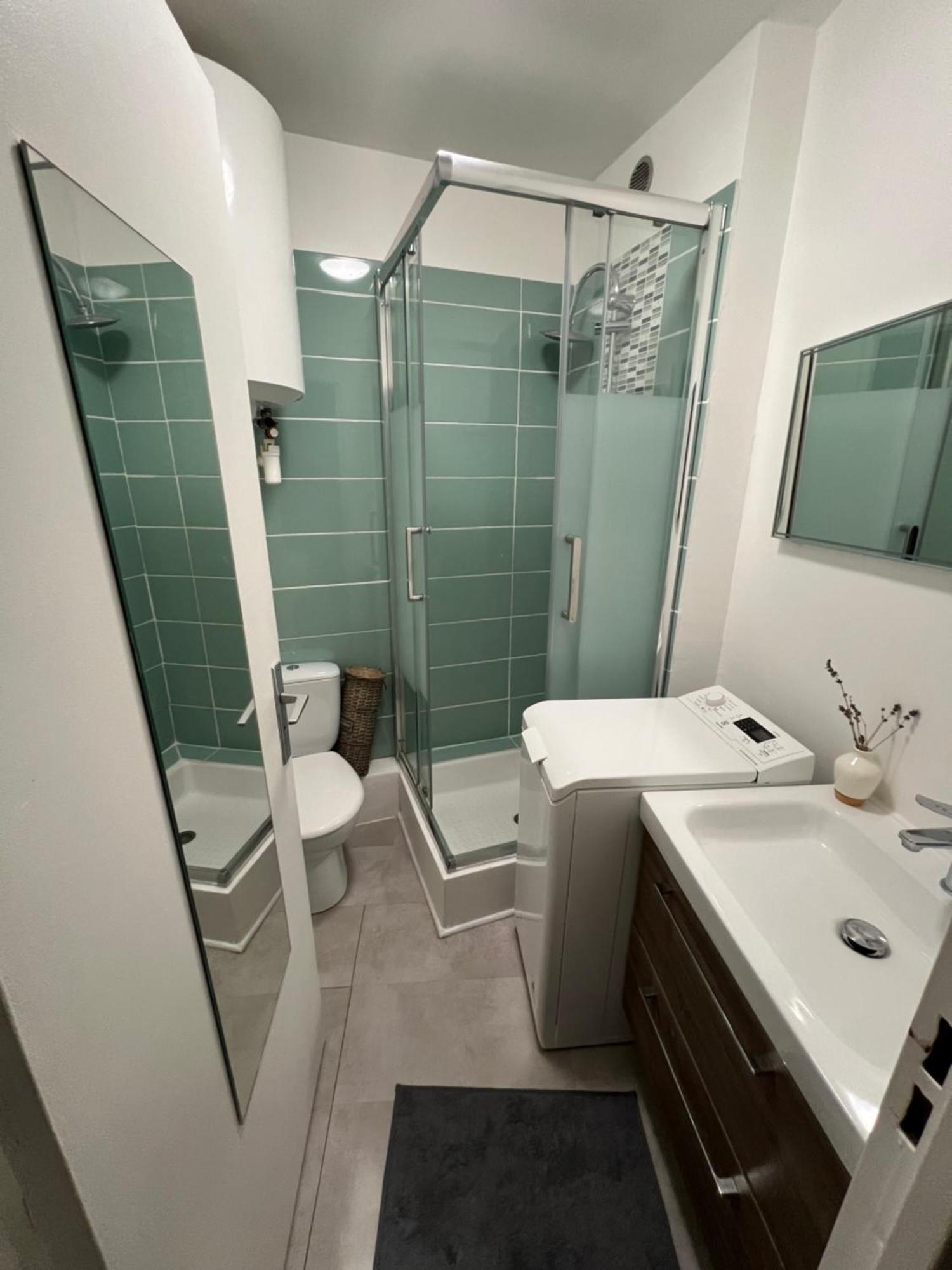 Apartament Beau Studio 300 M De La Plage Avec Parking La Ciotat Zewnętrze zdjęcie